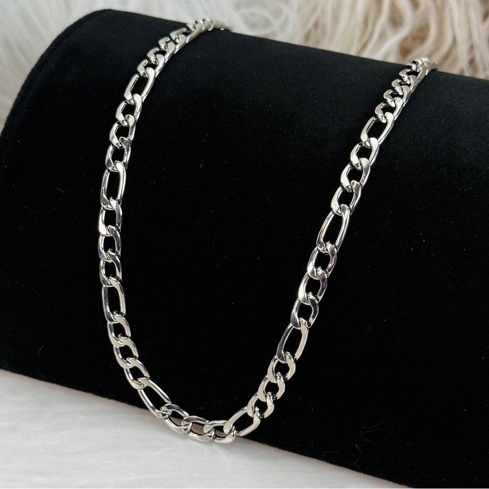 Vintage weighted, Silvertone chain-link necklace